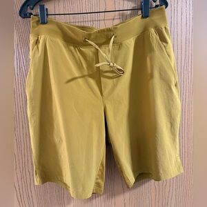 Lululemon T.H.E. Liner-less Short 9” Size Large